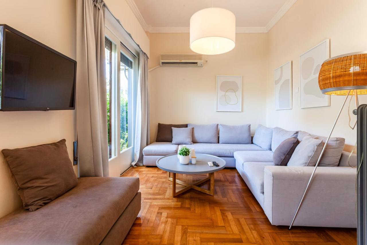 A Homes Greece - Urban Garden Retreat 卡拉马塔 外观 照片