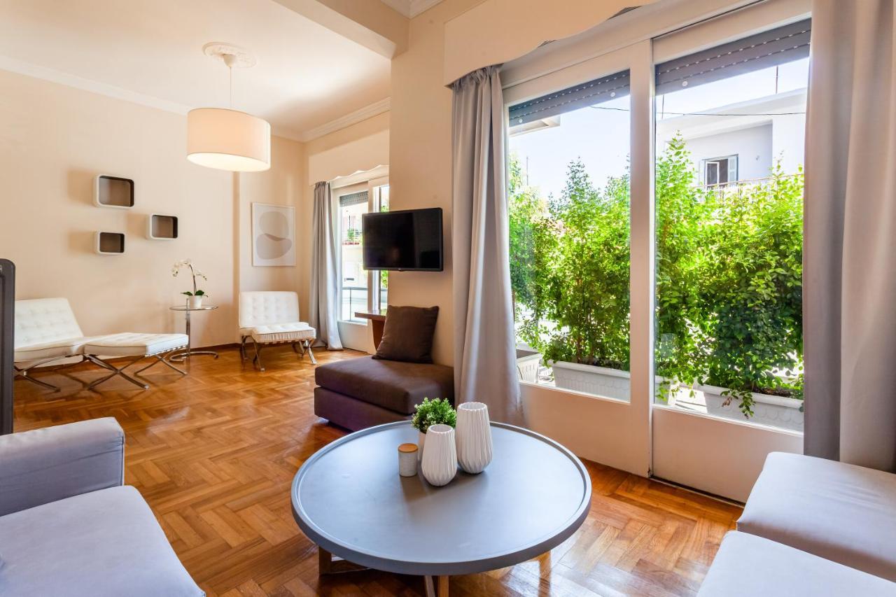 A Homes Greece - Urban Garden Retreat 卡拉马塔 外观 照片