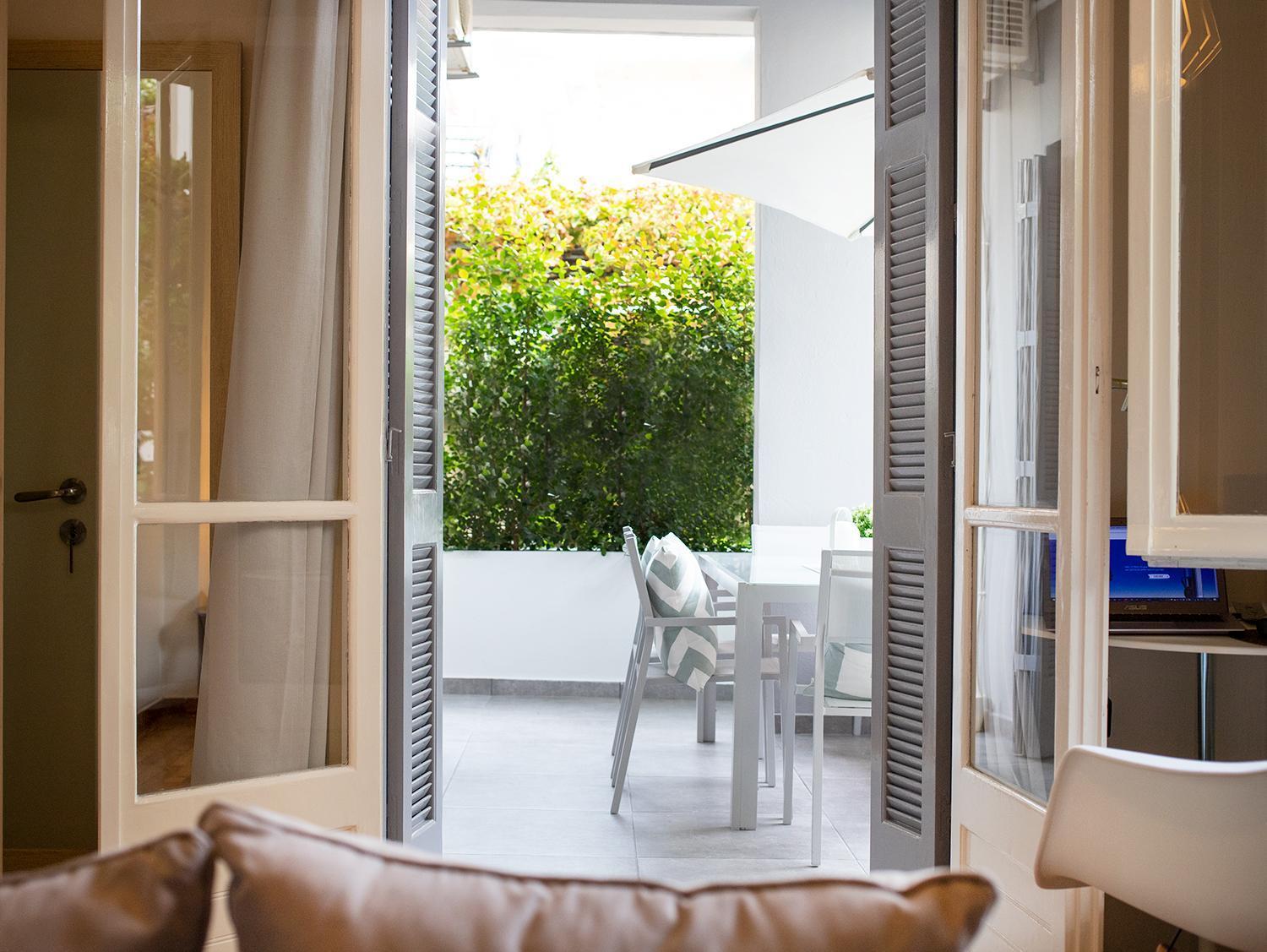 A Homes Greece - Urban Garden Retreat 卡拉马塔 外观 照片